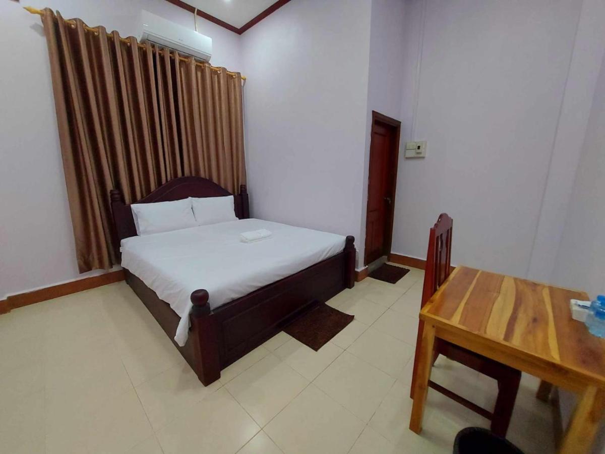Inthavong Hotel/Guest House Vangviang Kültér fotó