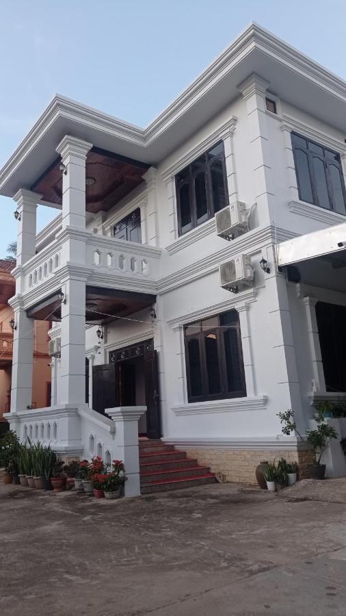 Inthavong Hotel/Guest House Vangviang Kültér fotó