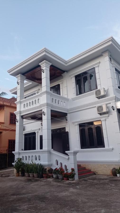 Inthavong Hotel/Guest House Vangviang Kültér fotó