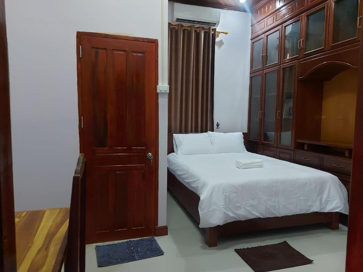 Inthavong Hotel/Guest House Vangviang Kültér fotó